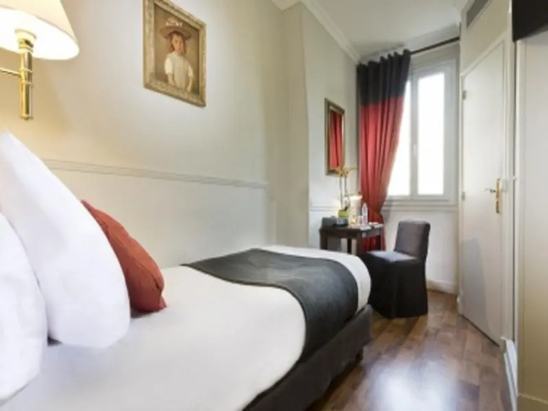 De La Porte Dorée Hotel 3*